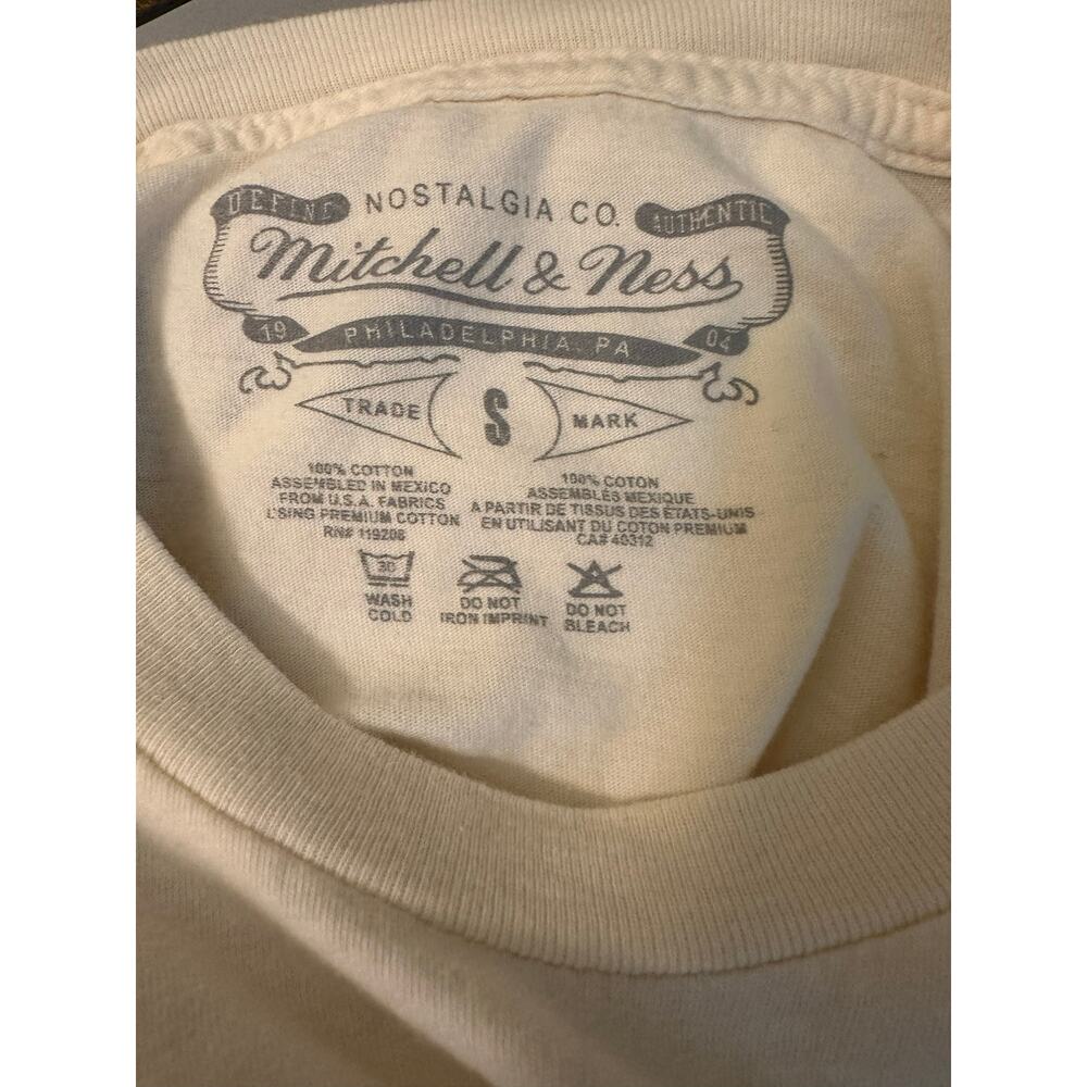 MLB Dodgers 1988 World Series T-shirt, size small - Picture 5 of 5